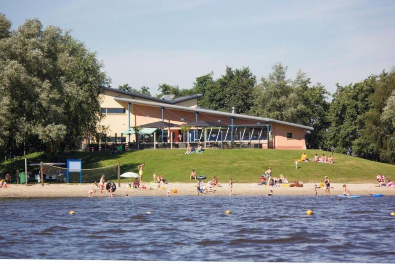 Villa Kajuit423 6Pers 5Sterren Vakantiepark Bergumermeer Aan Het Water In Friesland Met Zwembad à Suameer Extérieur photo