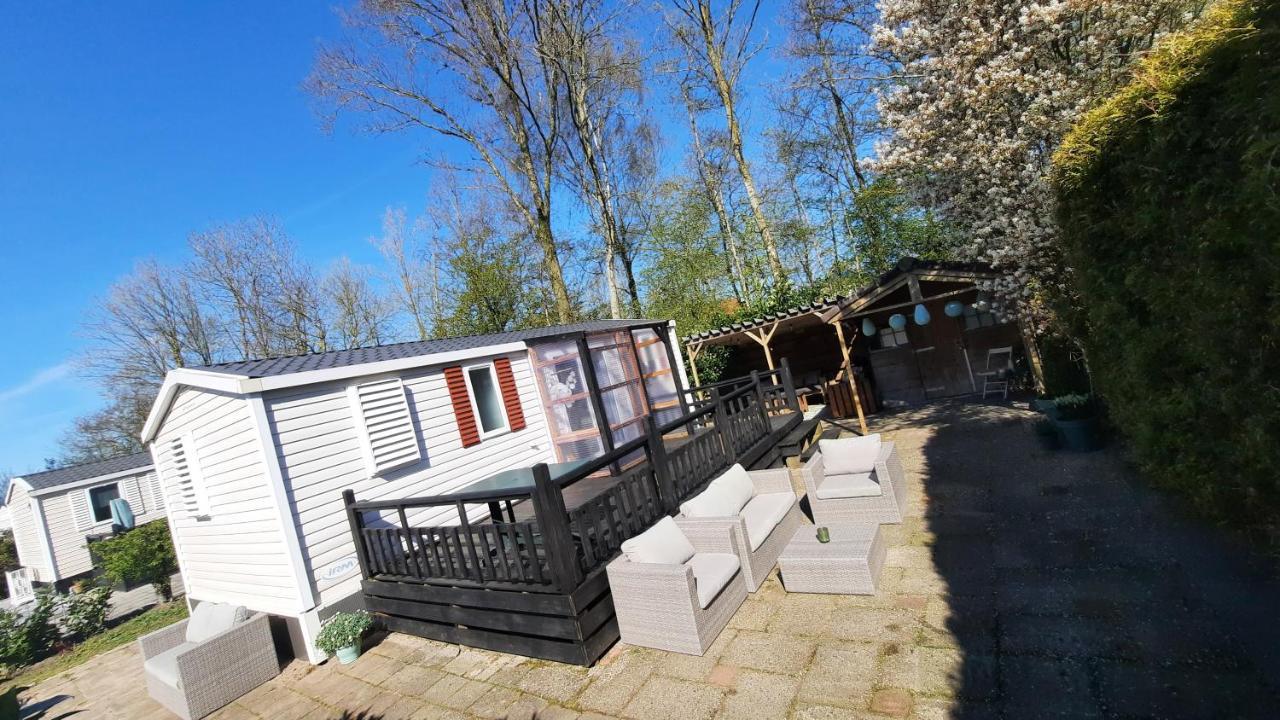 Villa Kajuit423 6Pers 5Sterren Vakantiepark Bergumermeer Aan Het Water In Friesland Met Zwembad à Suameer Extérieur photo